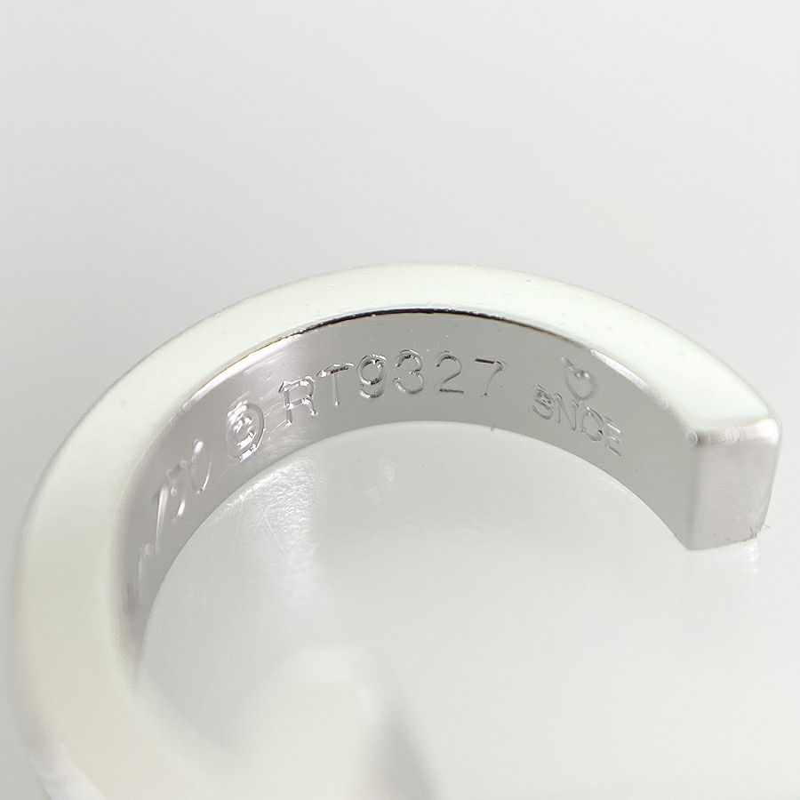 カルティエ ピアス