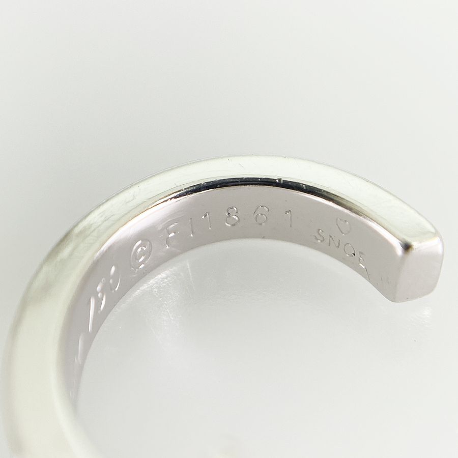 カルティエ ピアス