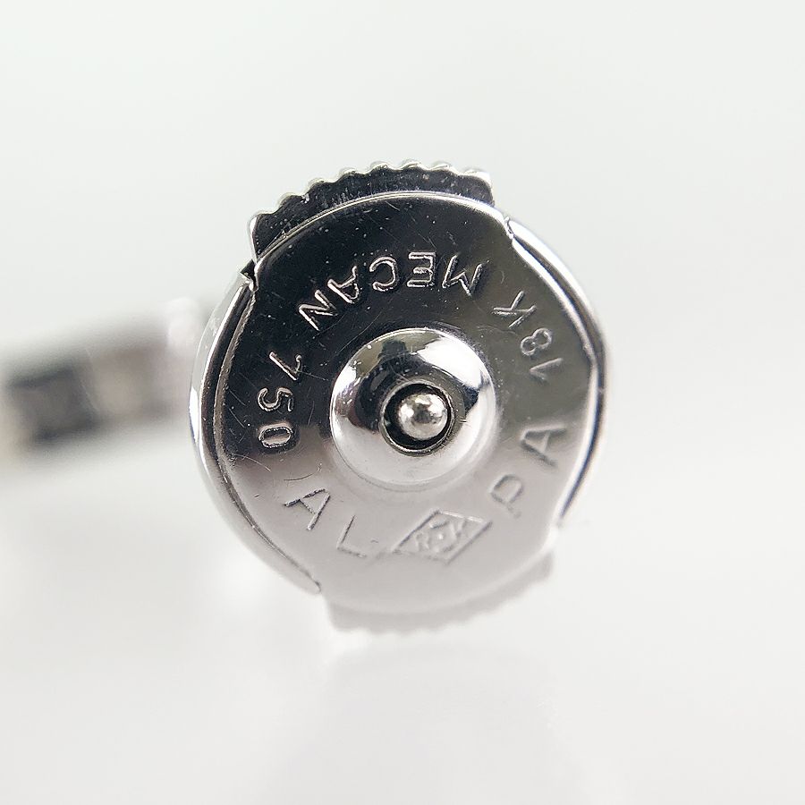 カルティエ ピアス