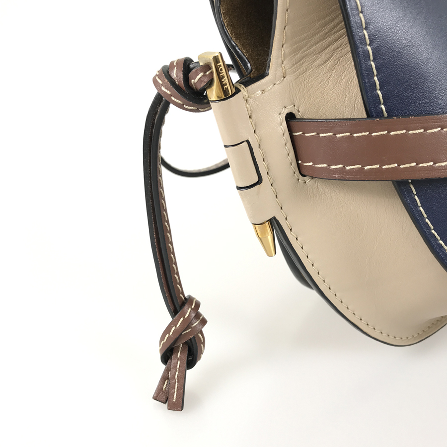 ロエベ ショルダーバッグ