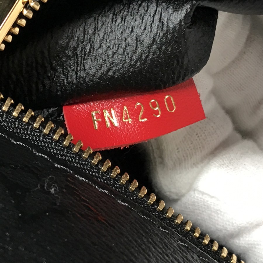 ルイ・ヴィトン トートバッグ