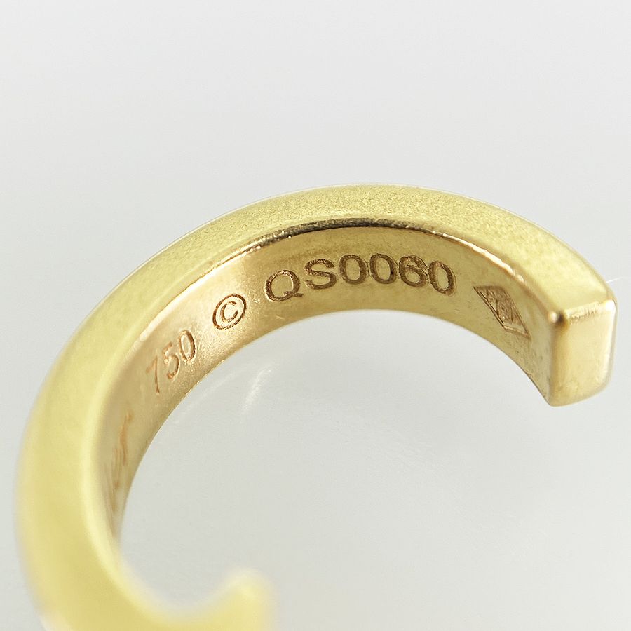 カルティエ ピアス