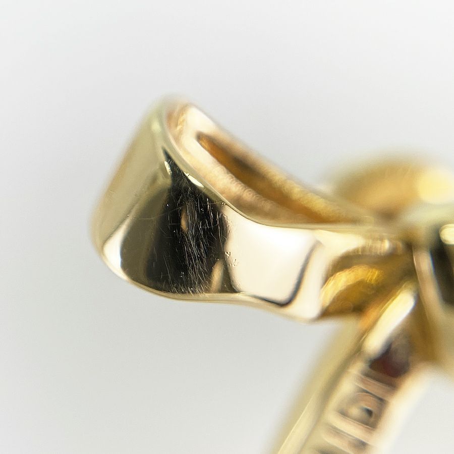 フェンディ ピアス