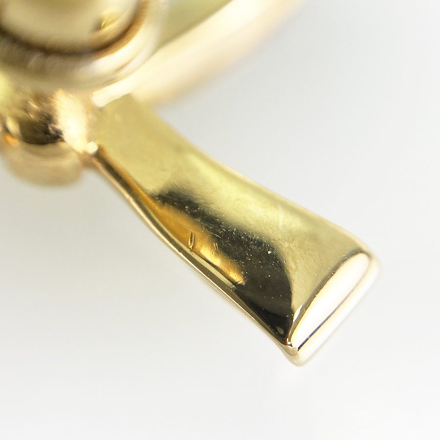 フェンディ ピアス