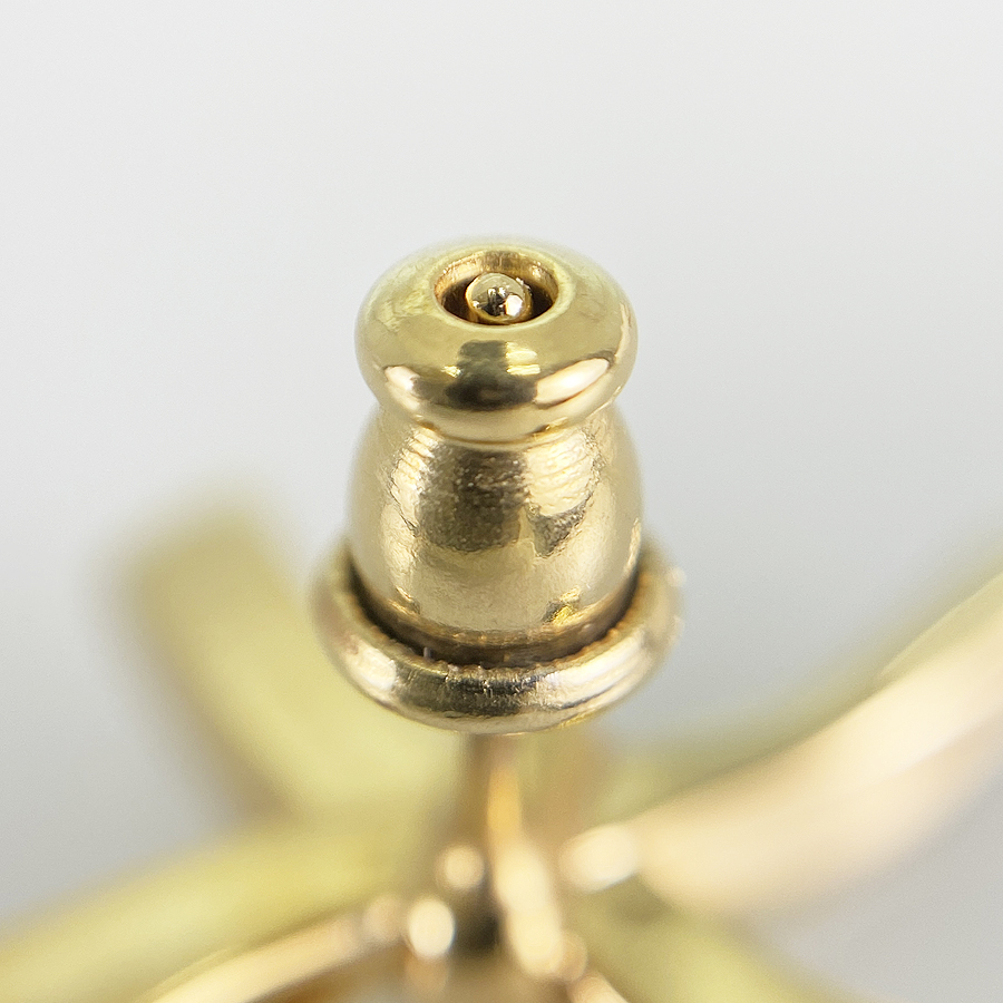 フェンディ ピアス