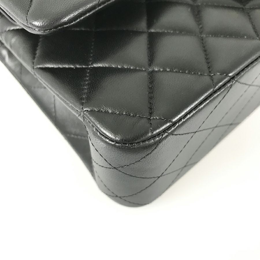 シャネル ショルダーバッグ