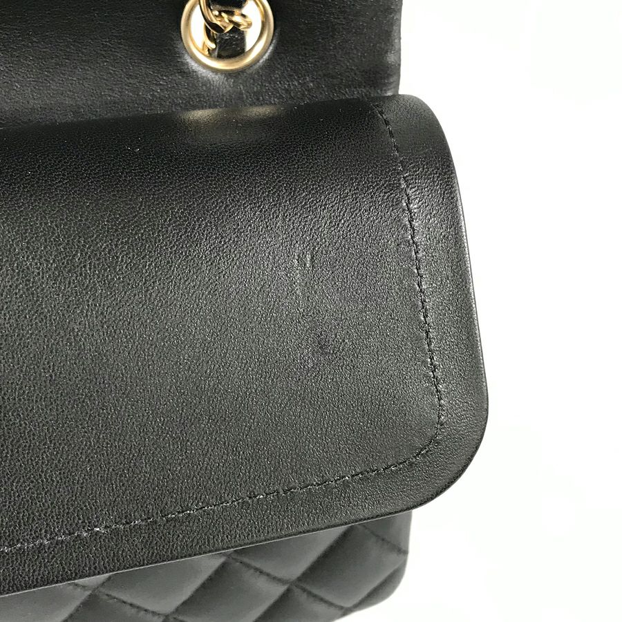 シャネル ショルダーバッグ