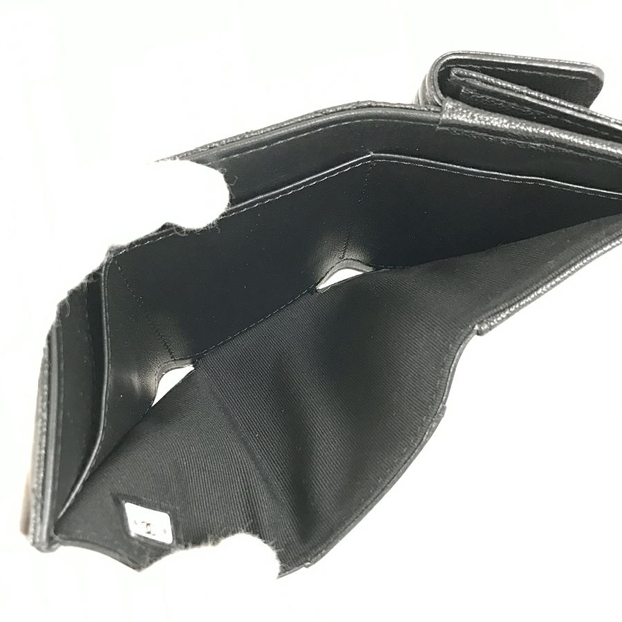 シャネル 三つ折り財布