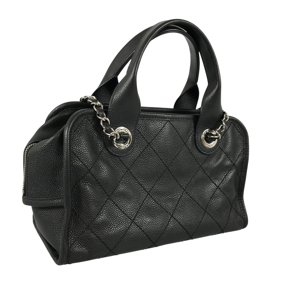 シャネル ショルダーバッグ