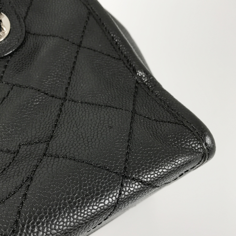 シャネル ショルダーバッグ