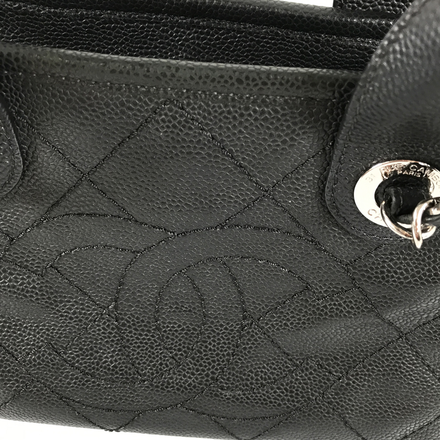 シャネル ショルダーバッグ