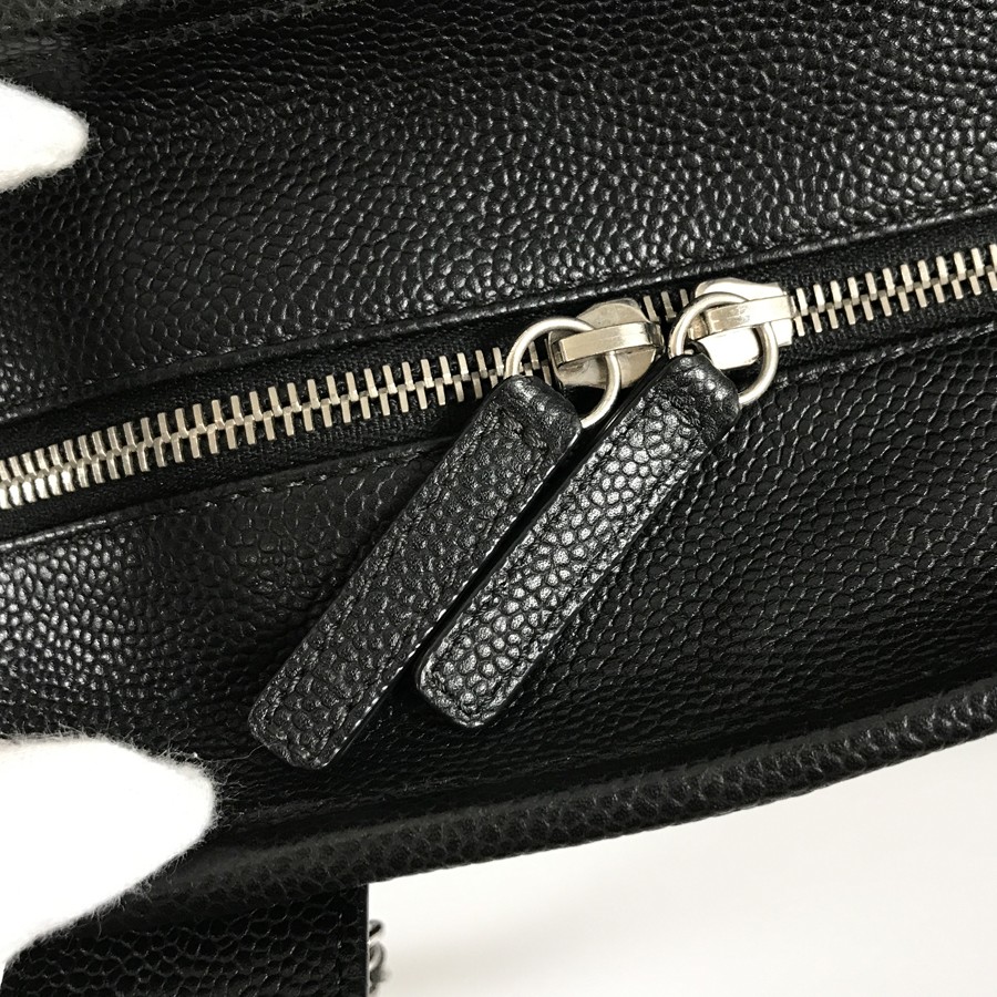 シャネル ショルダーバッグ