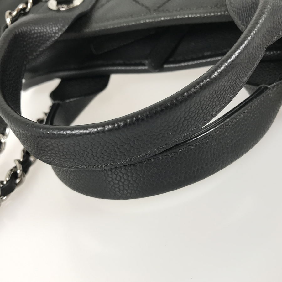 シャネル ショルダーバッグ