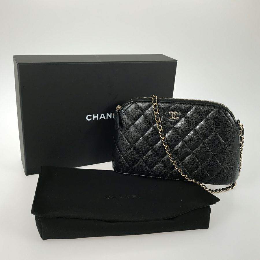 シャネル ショルダーバッグ