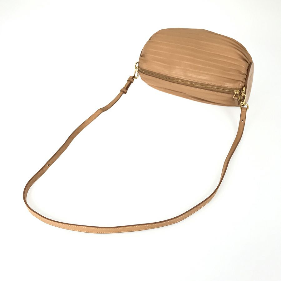 ロエベ ショルダーバッグ