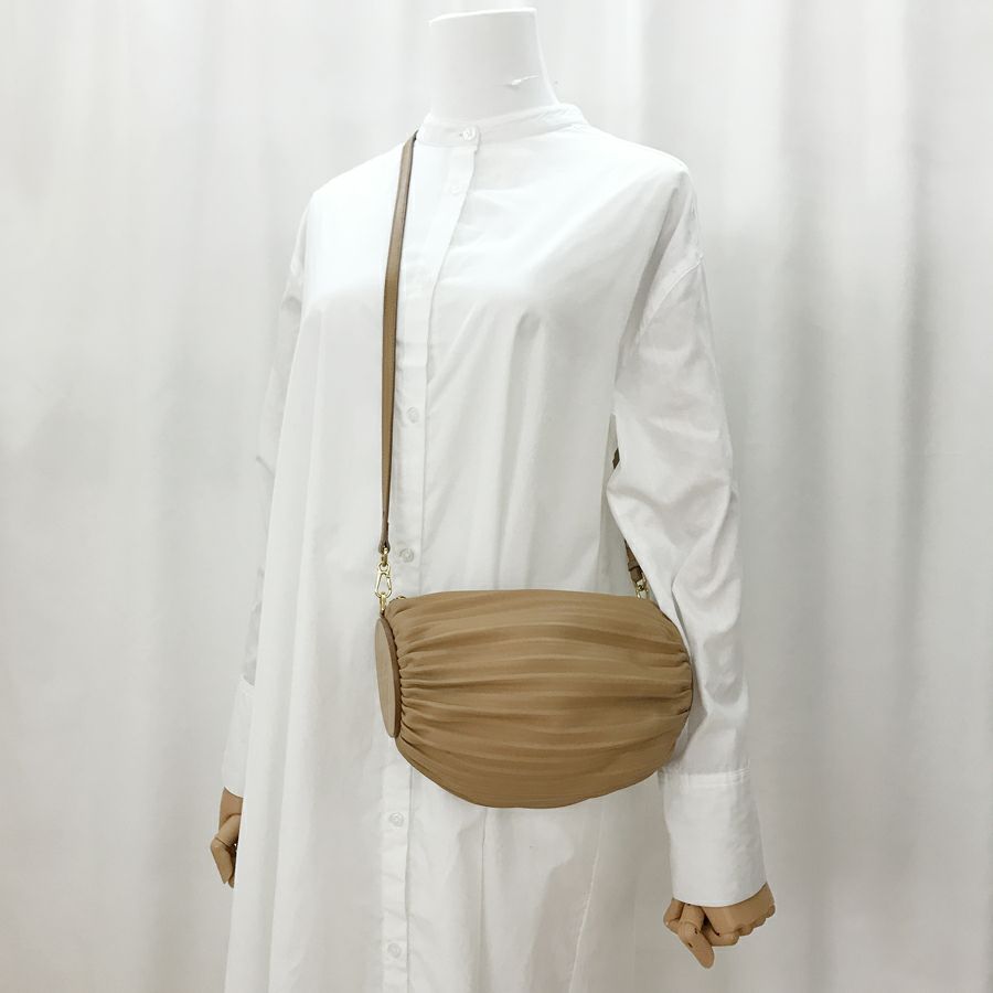 ロエベ ショルダーバッグ