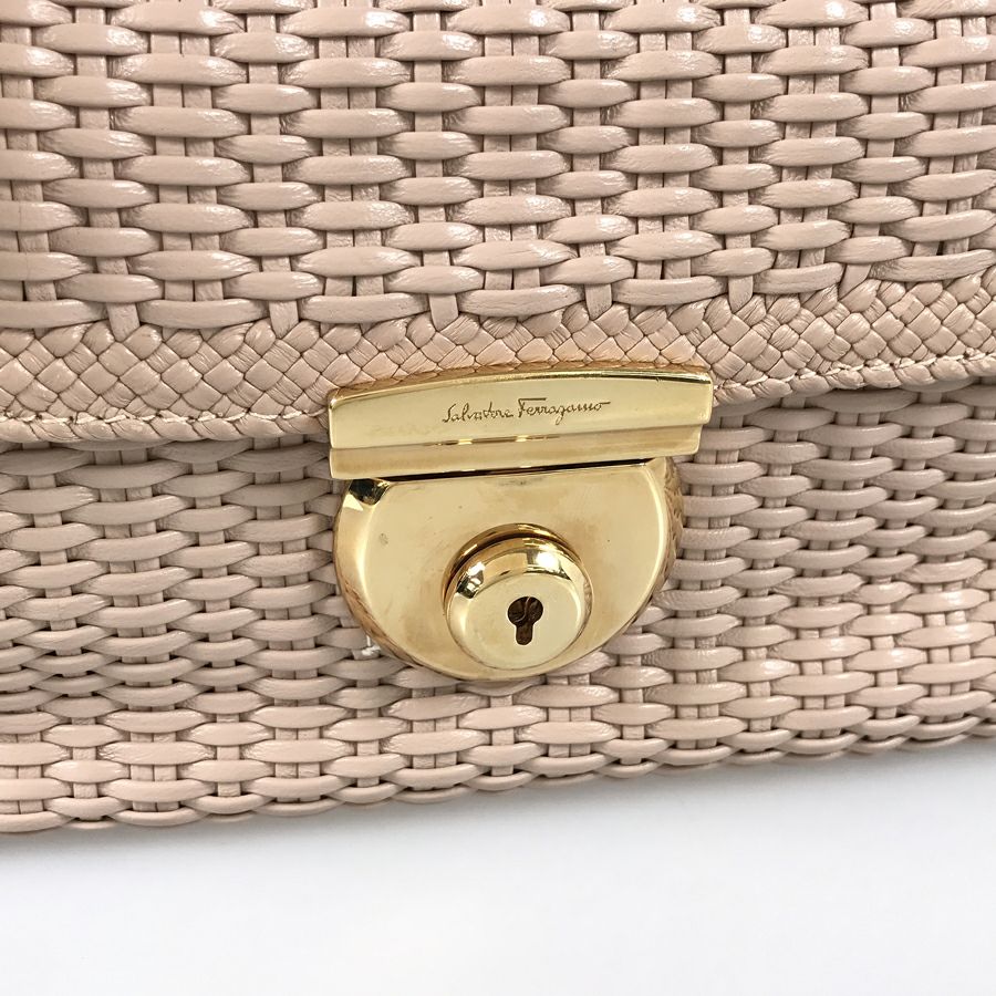 サルヴァトーレフェラガモ トートバッグ