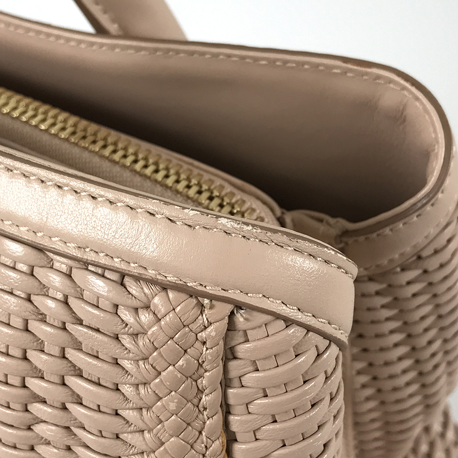 サルヴァトーレフェラガモ トートバッグ