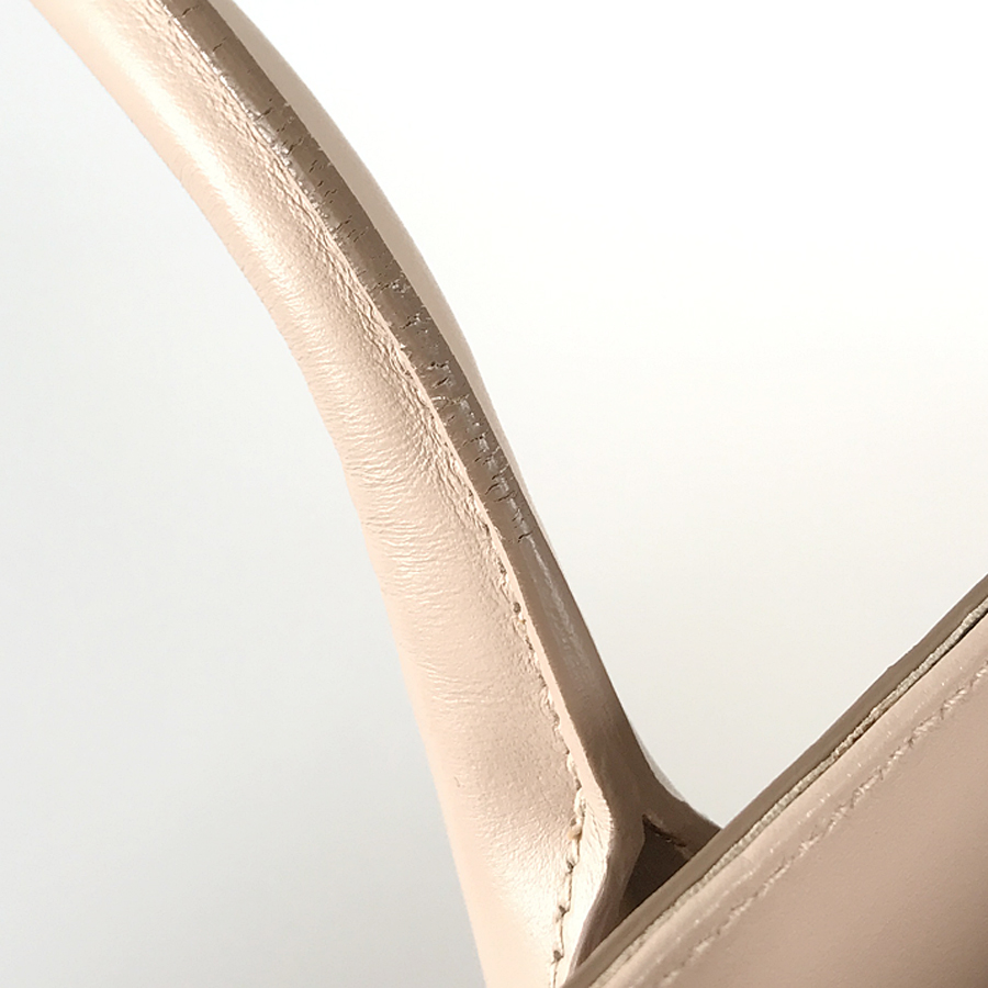 サルヴァトーレフェラガモ トートバッグ