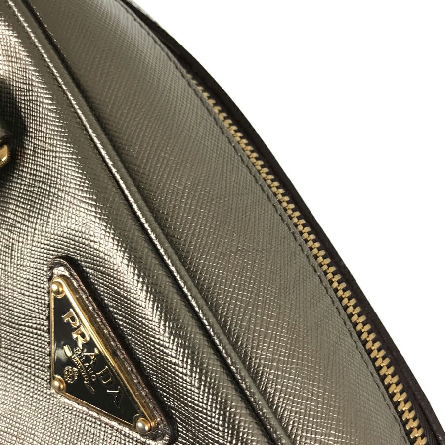 プラダ ハンドバッグ