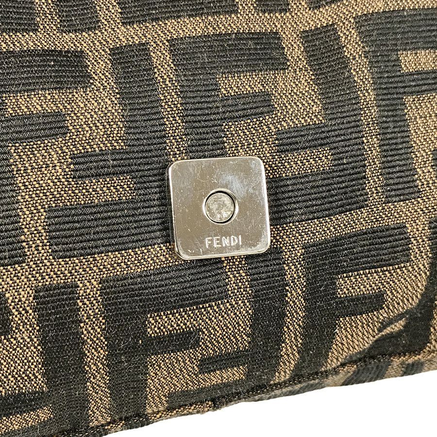 フェンディ ショルダーバッグ