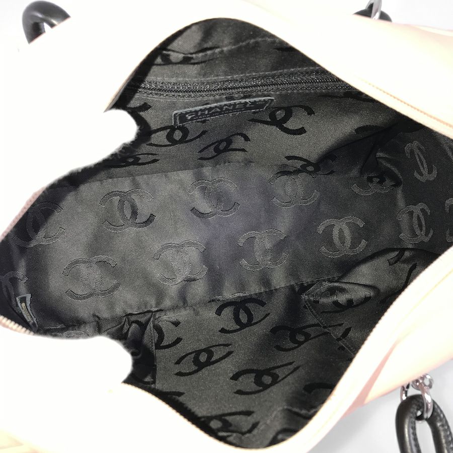 シャネル ショルダーバッグ