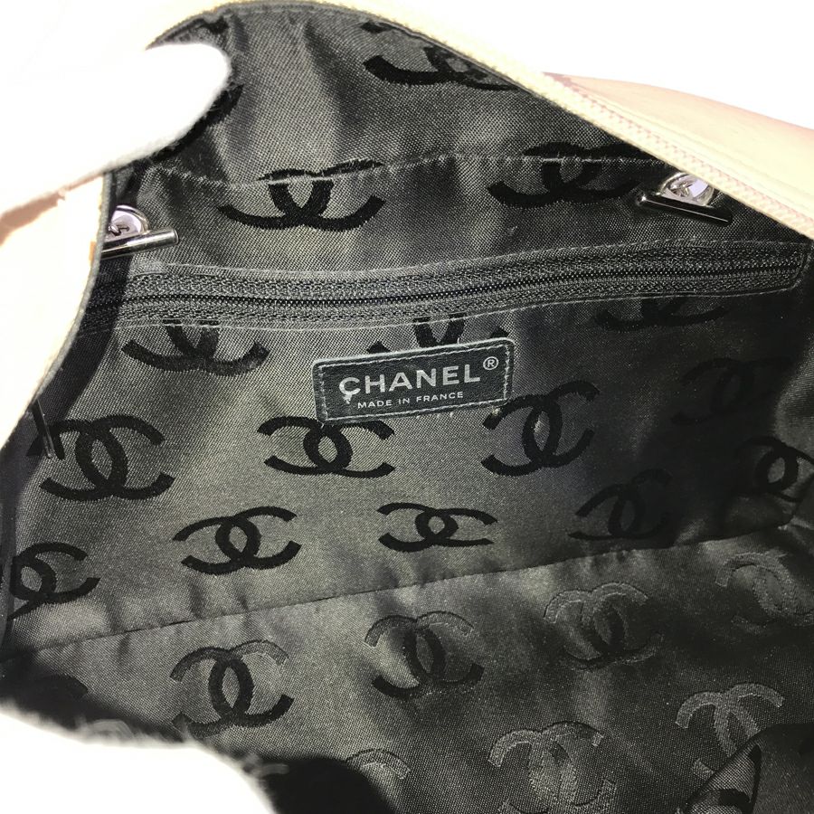 シャネル ショルダーバッグ