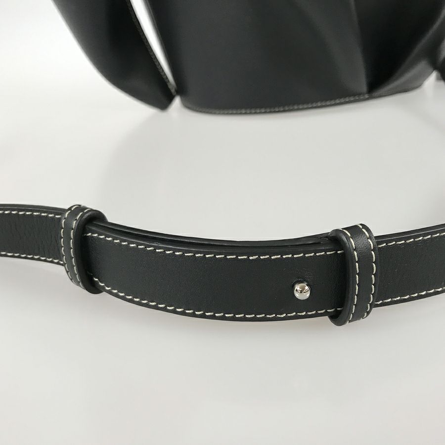 ロエベ ハンドバッグ