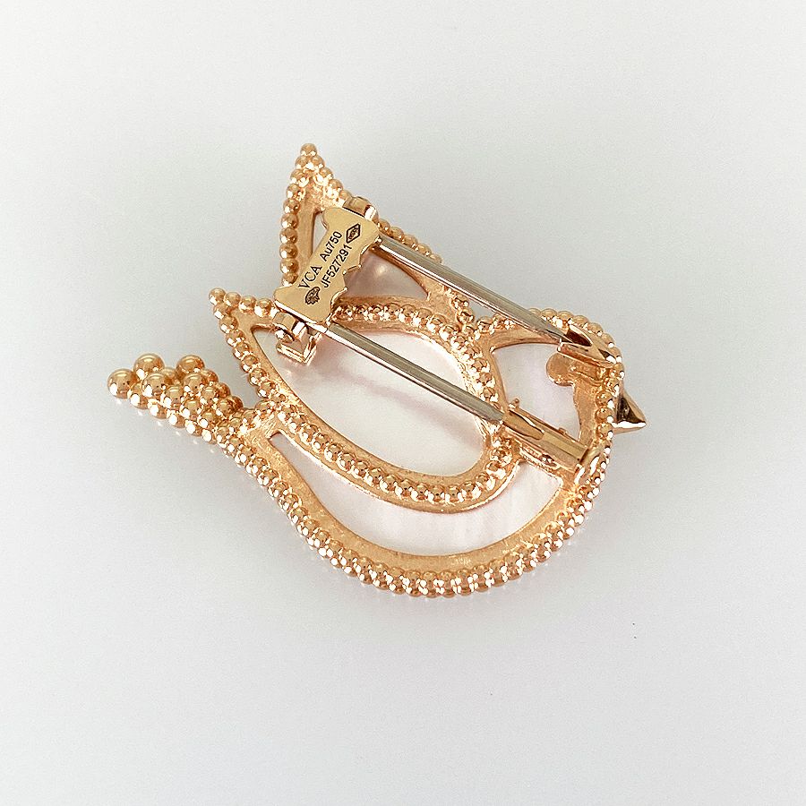 ヴァンクリーフ＆アーペル ブローチ