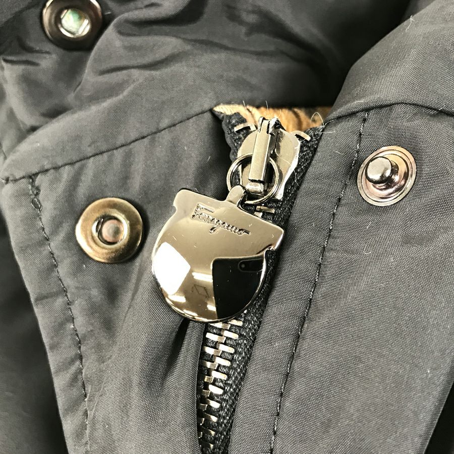 サルヴァトーレフェラガモ レディース ロングコート