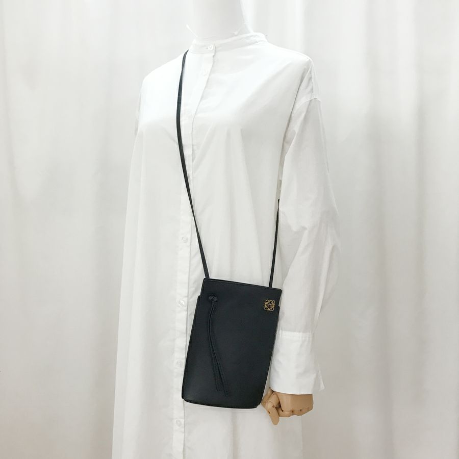 ロエベ ショルダーバッグ