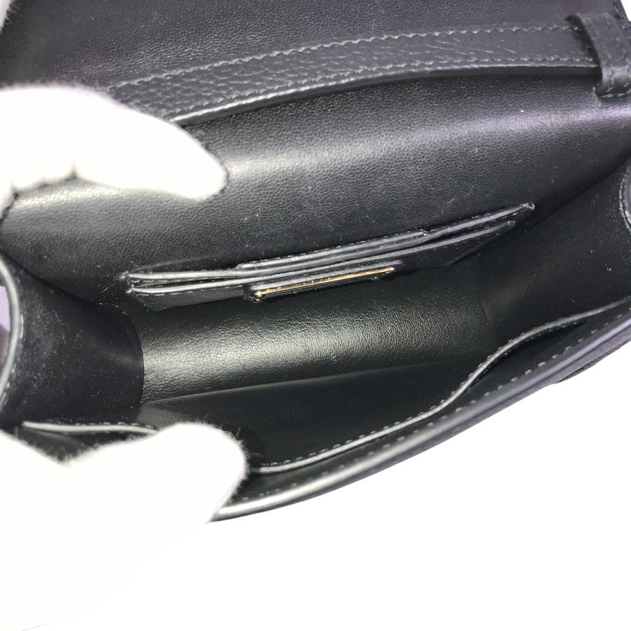 サルヴァトーレフェラガモ ショルダーバッグ