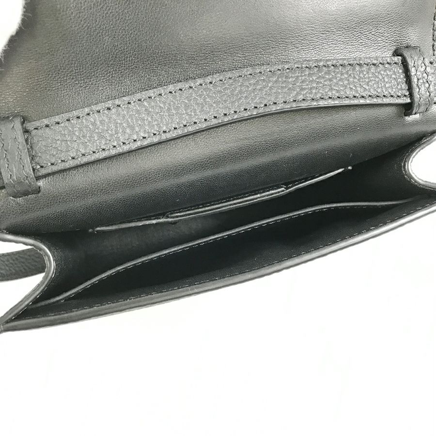 サルヴァトーレフェラガモ ショルダーバッグ