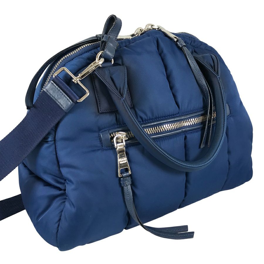 プラダ ハンドバッグ