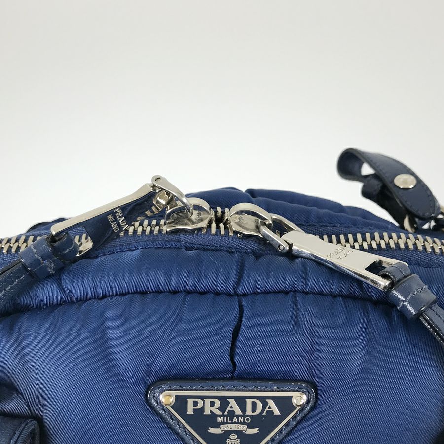 プラダ ハンドバッグ