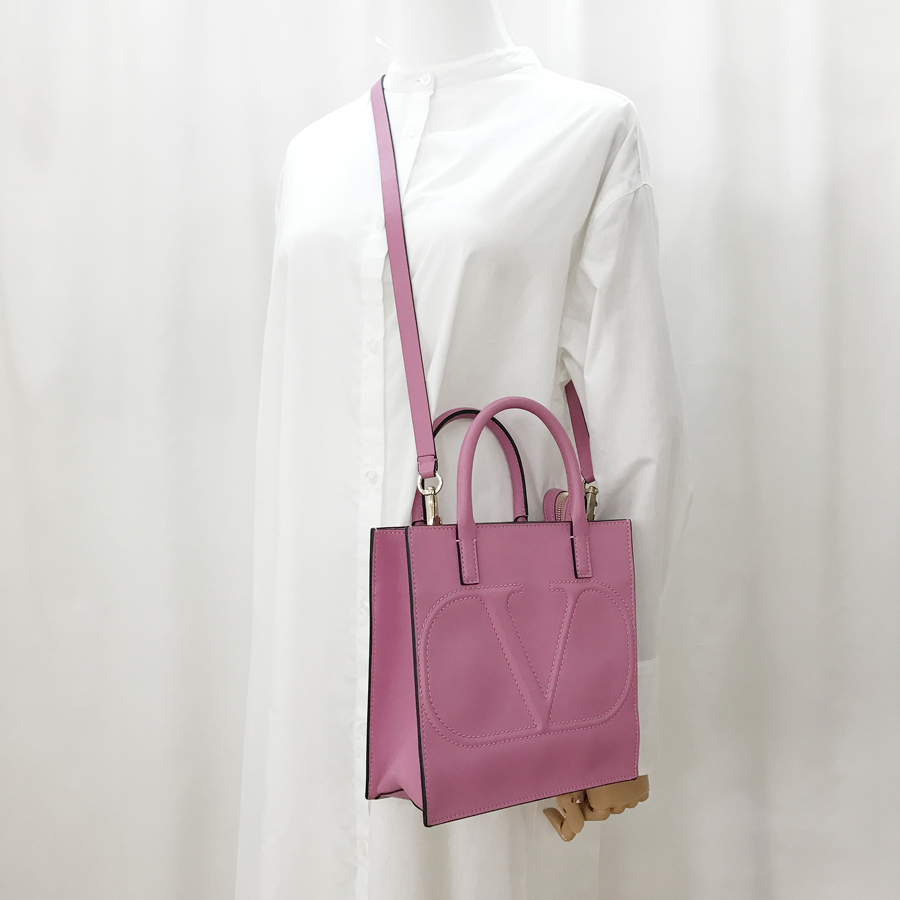 ヴァレンティノ ガラヴァーニ ハンドバッグ