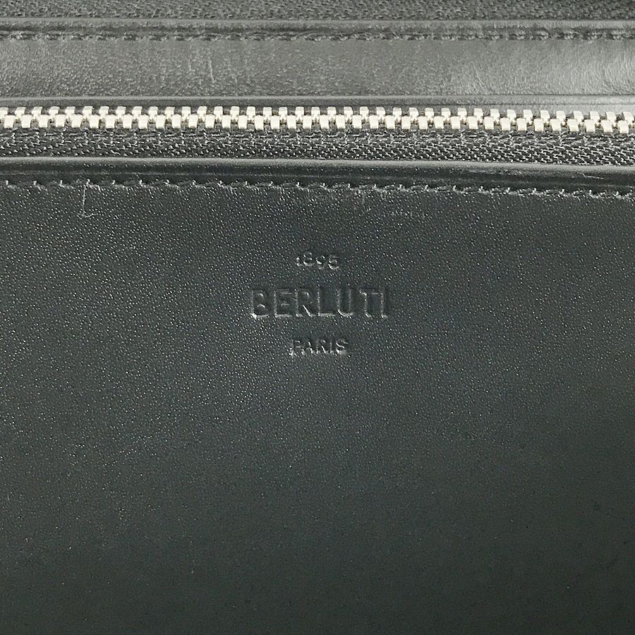 ベルルッティ 長財布 ラウンドファスナー