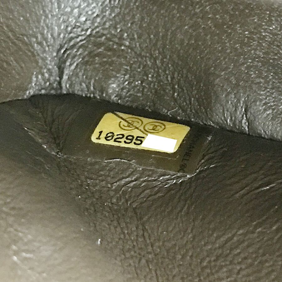 シャネル ショルダーバッグ