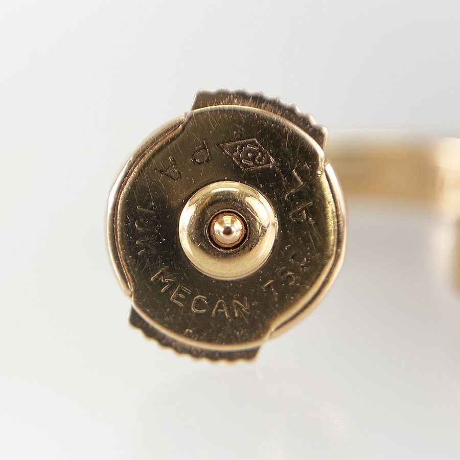 カルティエ ピアス