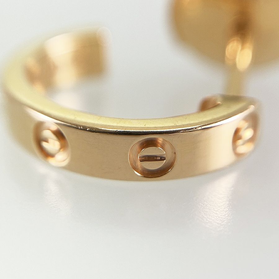 カルティエ ピアス