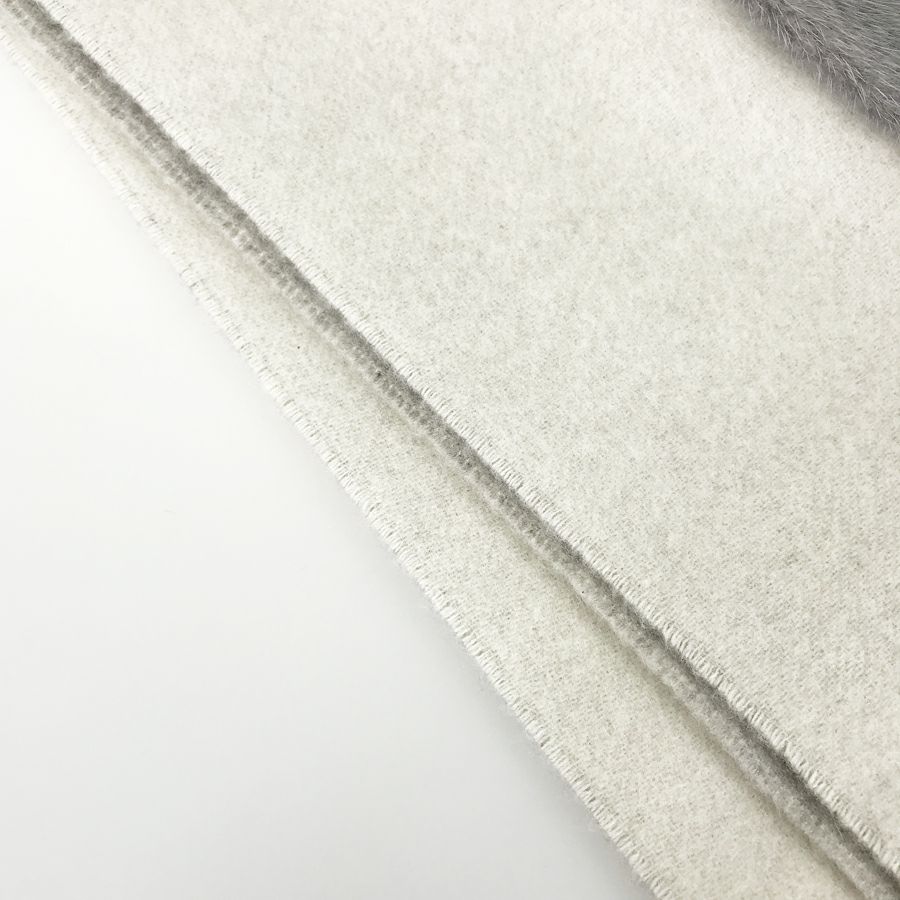 ルイ・ヴィトン レディース マフラー