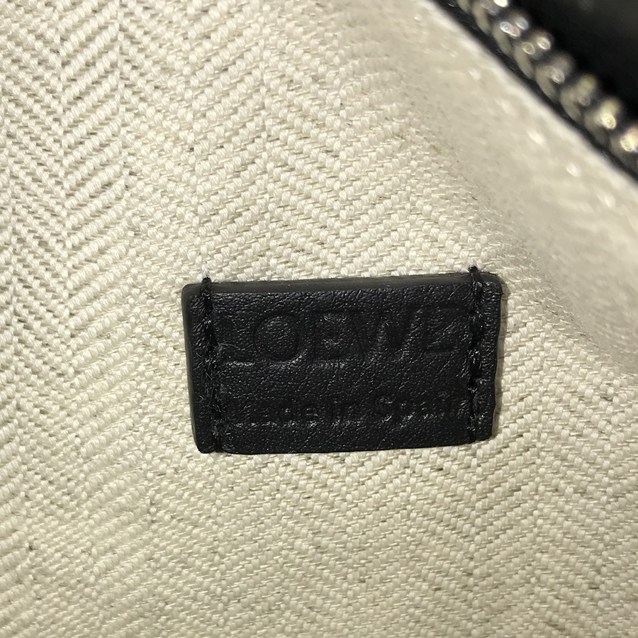 ロエベ ハンドバッグ