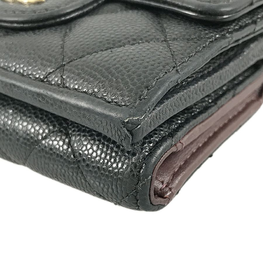 シャネル 三つ折り財布