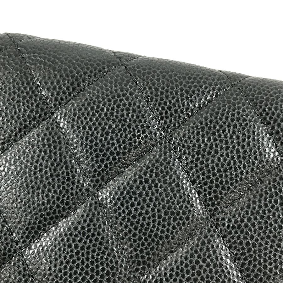 シャネル 三つ折り財布