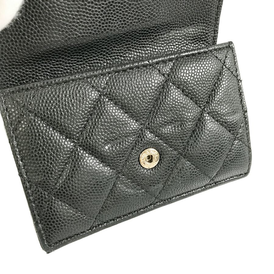 シャネル 三つ折り財布