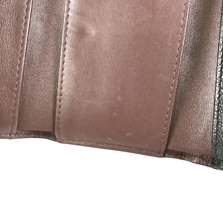 シャネル 三つ折り財布