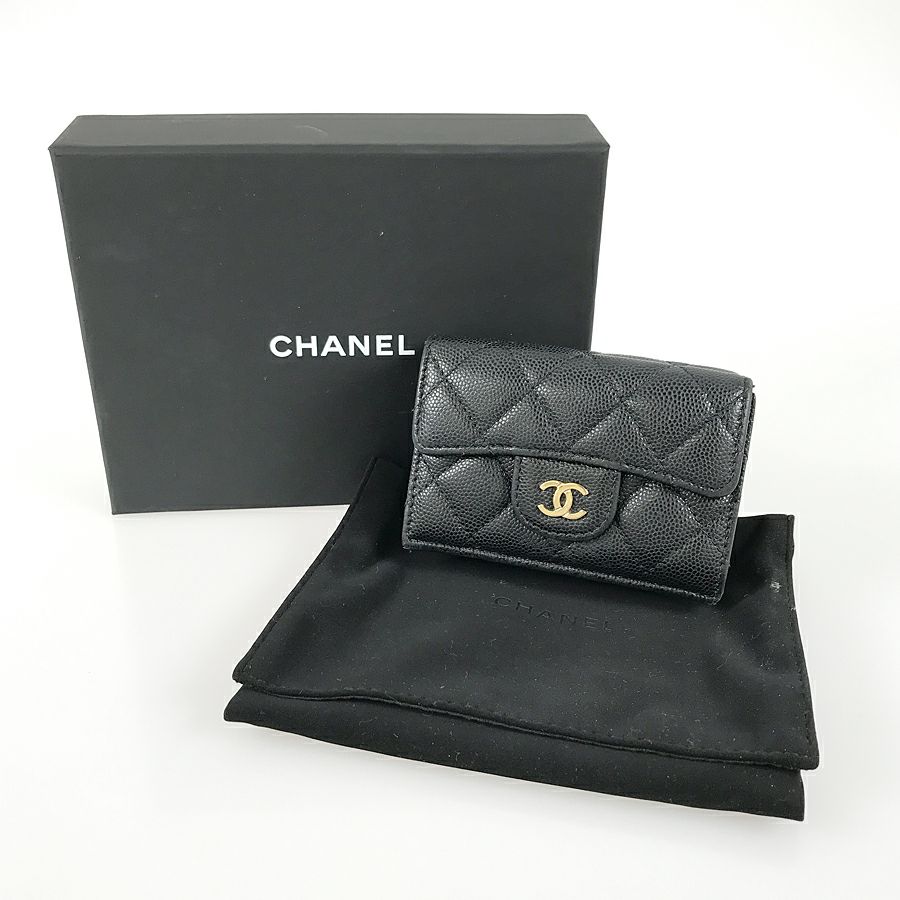 シャネル 三つ折り財布