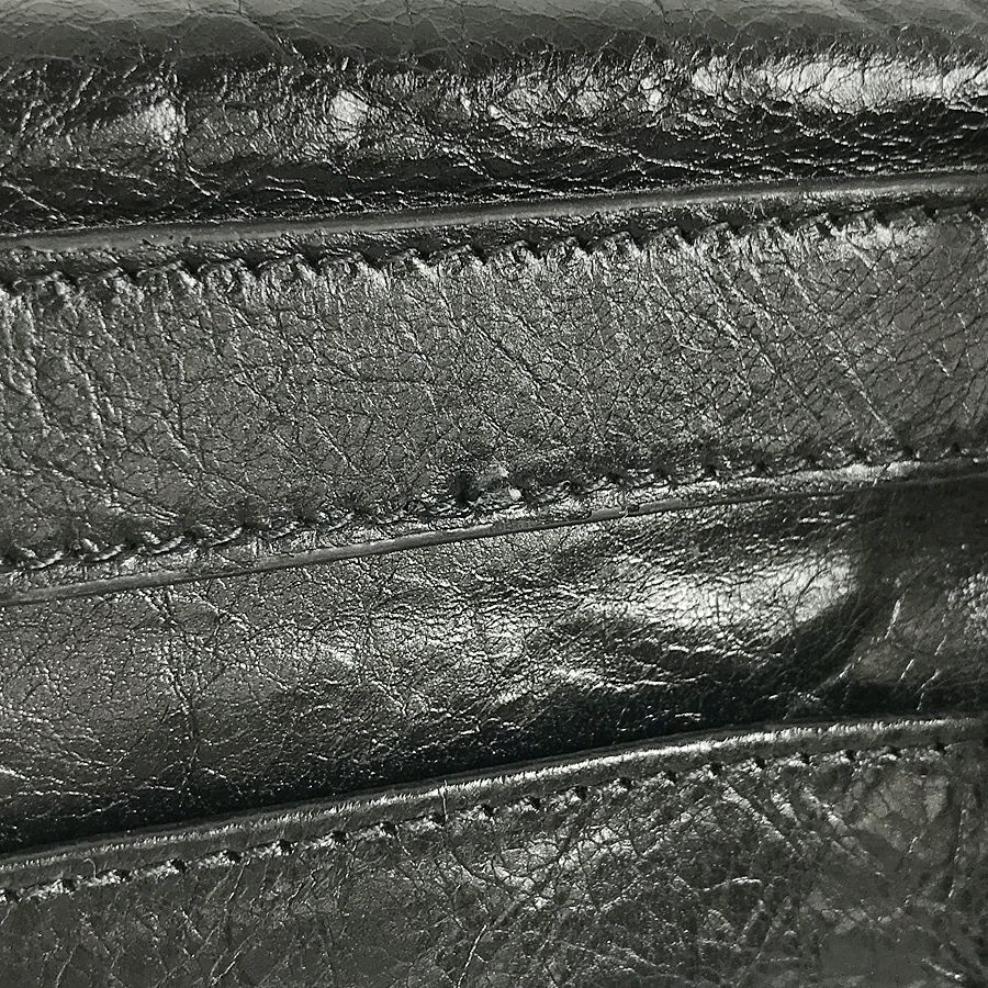 バレンシアガ ショルダーバッグ