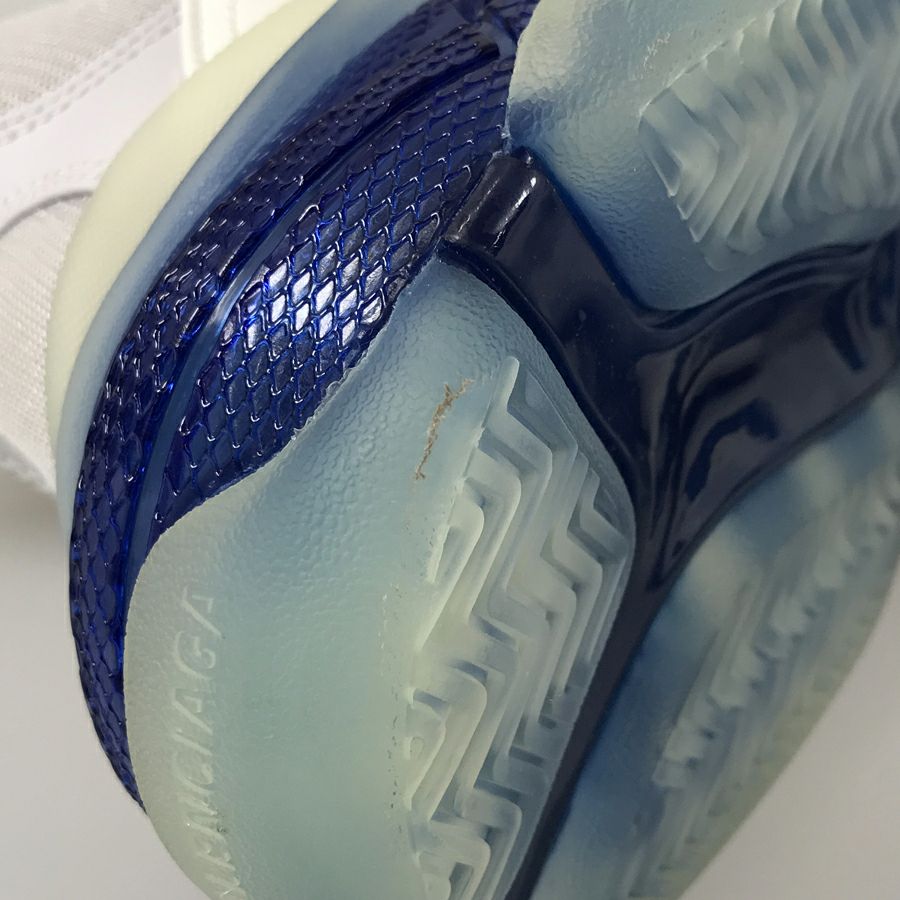 バレンシアガ メンズ スニーカー