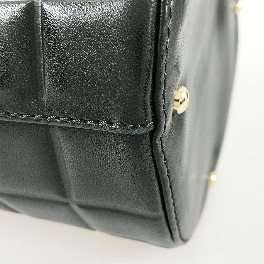 シャネル ショルダーバッグ